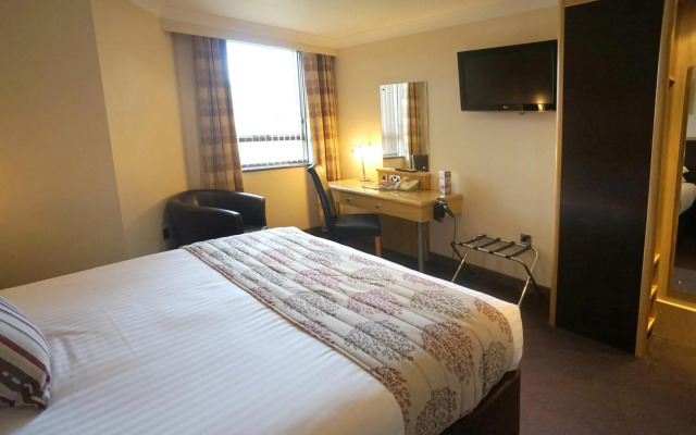 Damon's Hotel
