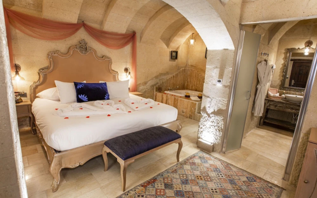 Elysion Cave Suites