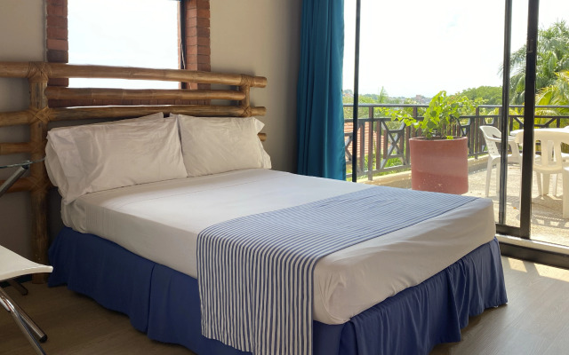 Hotel Girardot Resort by On Vacation