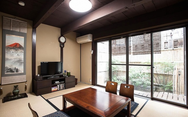 Maeniiya Machiya Inn – Guest Rooms – Kyoto