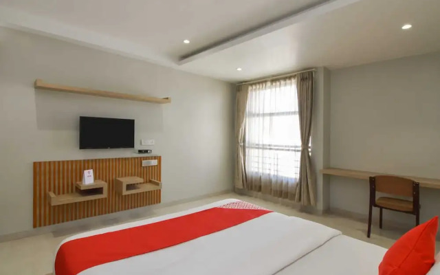 Hotel Season Choice By OYO Rooms