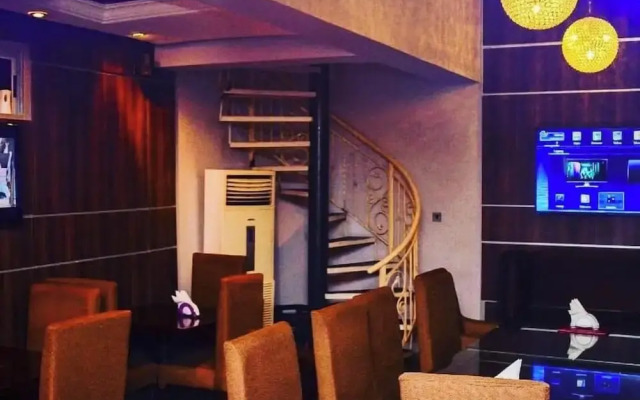 Timeless Apartments