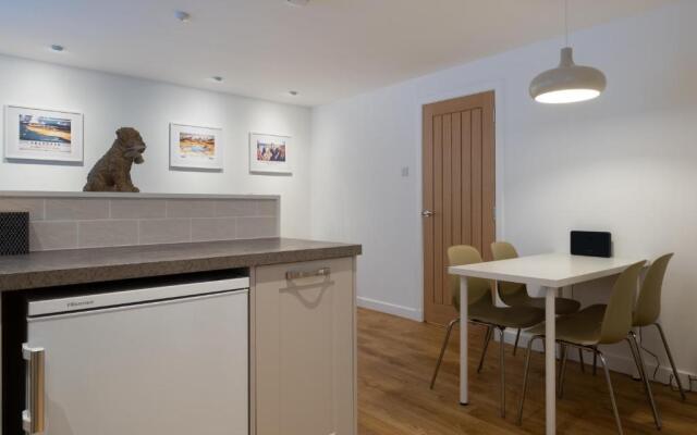 Stepping Stone Apartment