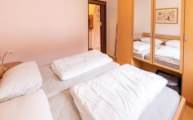 Cozy Bavarian Forest Retreat