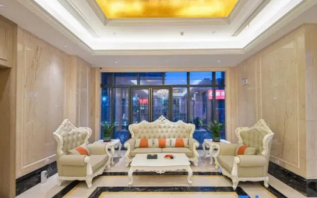 Vienna Hotel (Nantong West Railway Station & Forest Wildlife Park)