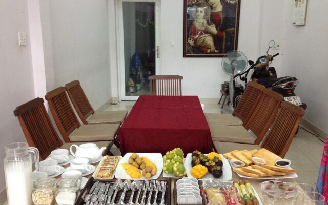 Lu Khach Quan Guesthouse