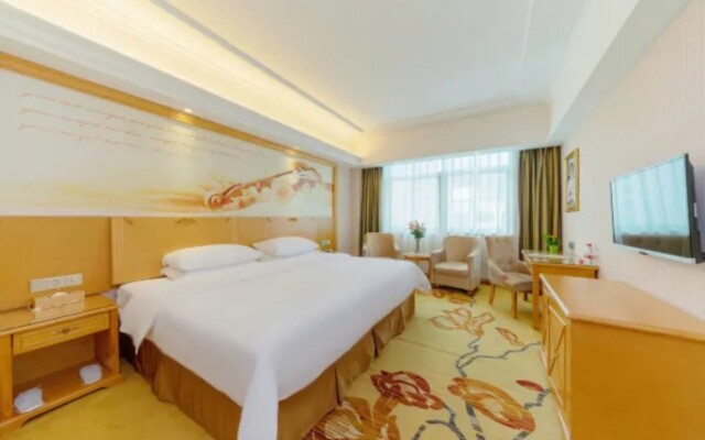 Vienna Hotel (Dongguan Dalang Bus Station)