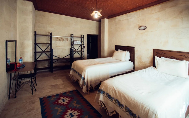 Azalea Terrace Cave Hotel