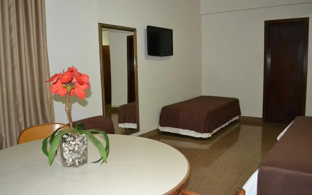 Dimas Lessa Hotel