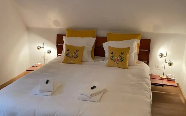 Two Guest-rooms in Stylish Villa - Free Bikes