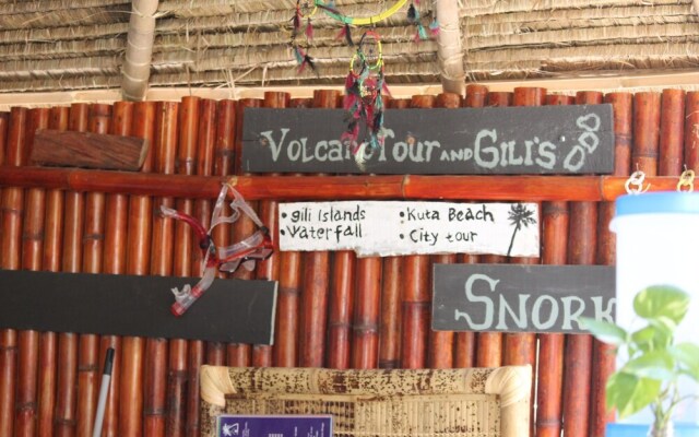 Wooden Paradise Home Stay - Hostel