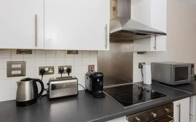 Vivid Apartment in Central London