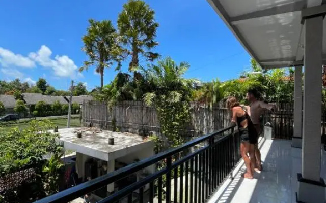 Tyana Private Room in Batu Bolong Canggu 23