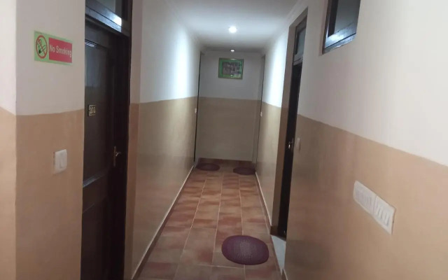 OYO 26696 Hotel Mountain Trail