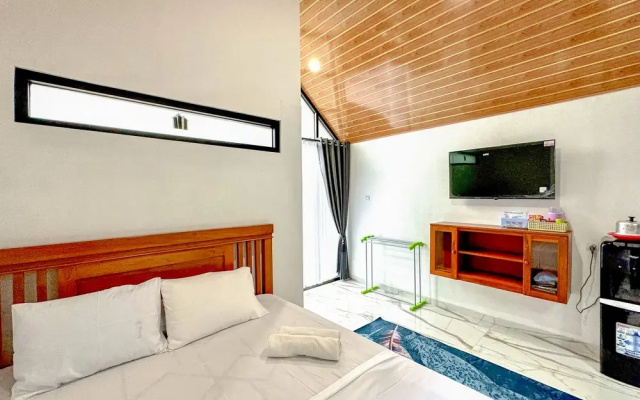 Diyanis Glamping Sekipan Tawangmangu Mitra RedDoorz