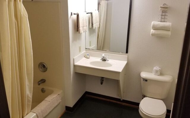 Plymouth Suites Hotel