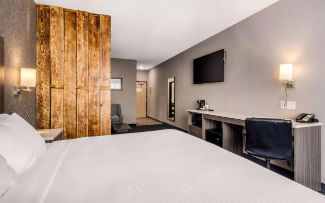 Comfort Inn & Suites