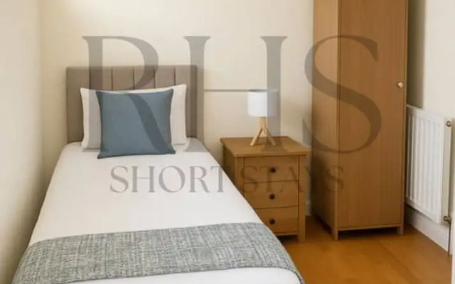 4-bed Home in Maidenhead