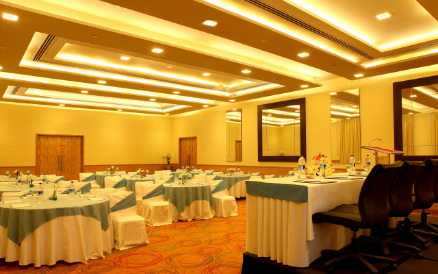 The Metropolitan Hotel and Spa New Delhi