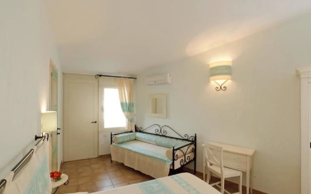 Golfo Dell'asinara Beach Resort