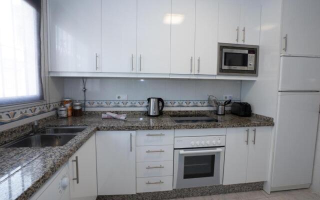 Nueva Nerja 71 Menyber