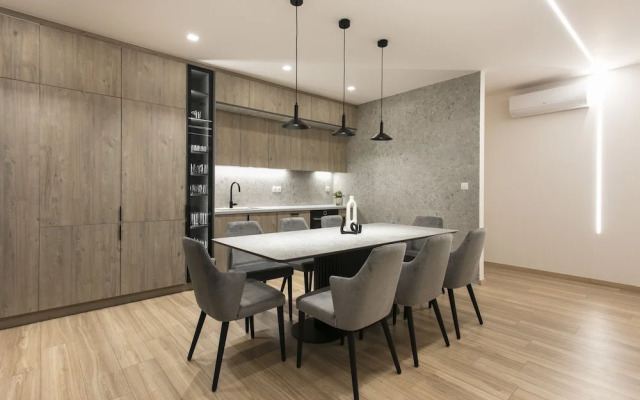 Deluxe & Upscale Apartment in Athens