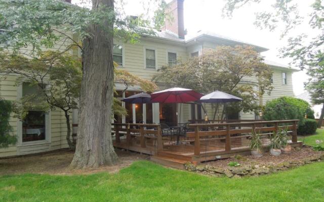 Farrell House Lodge at Sunnybrook Trout Club