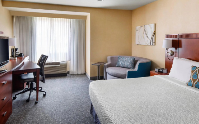 Courtyard by Marriott Sacramento Cal Expo