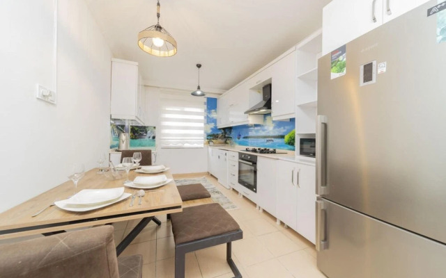 Gorgeous Flat With Mountain View In Antalya