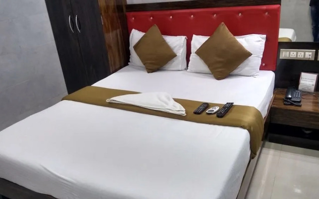 Hotel Plaza Mumbai