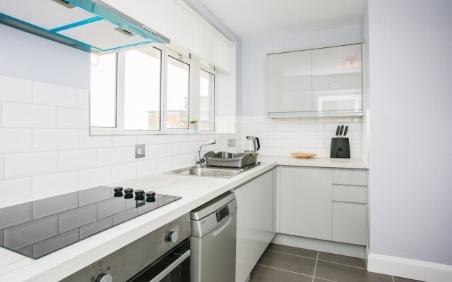 2 Bedroom Flat in West London