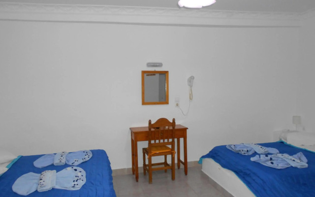 Studios Apartments Kapetanios