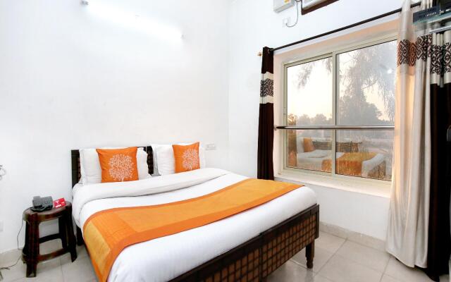 OYO 9371 Hotel Anmol