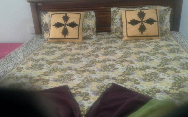 Bandula Home Stay