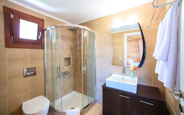Cretan Sunrise Villa with Heated Pool
