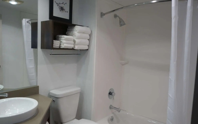 Country Inn & Suites by Radisson, La Crosse, WI
