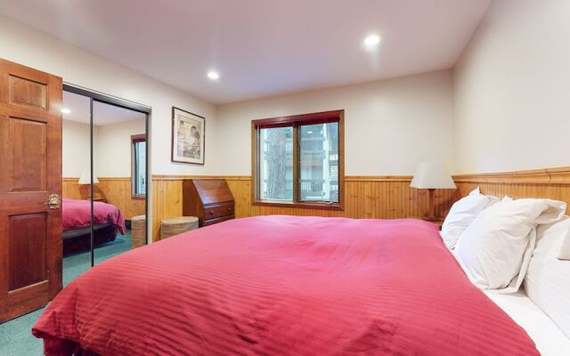 Winterset 12 Centrally Located, Cozy, Washer Dryer by RedAwning