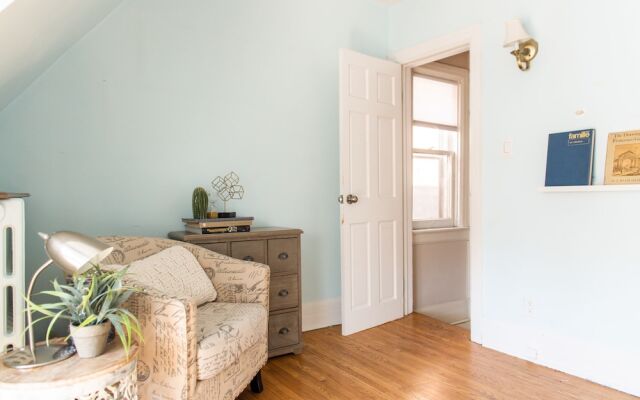 QuickStay - Stunning City Retreat (5-Bedroom House)