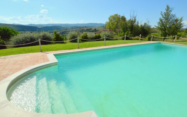 Spacious Holiday Home in Umbria With Private Pool