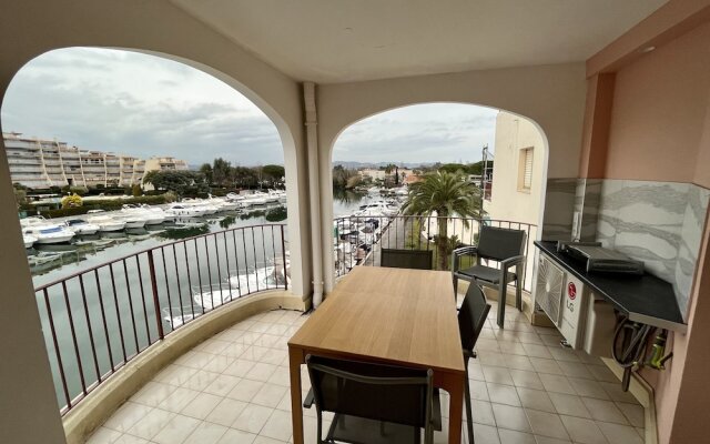 Studio moderne - Port de Mandelieu - Proche Mer -