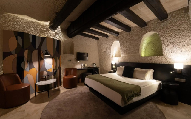 Artemis Cave Suites - Adults Only