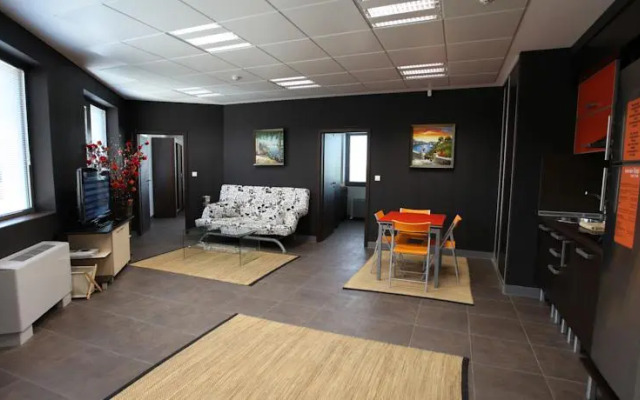 Apartment House - Delta