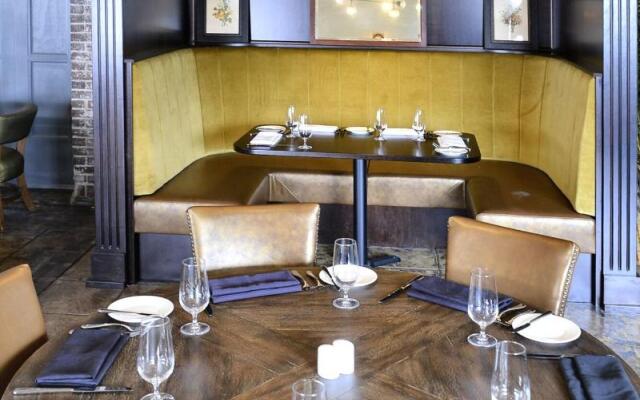 The Stella Hotel & Ballroom