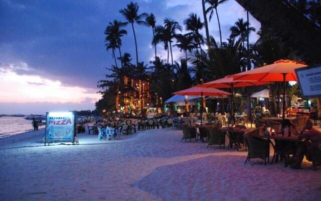 Alona Vida Beach Resort