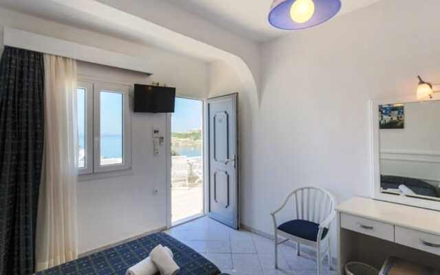 Mina Beach Hotel