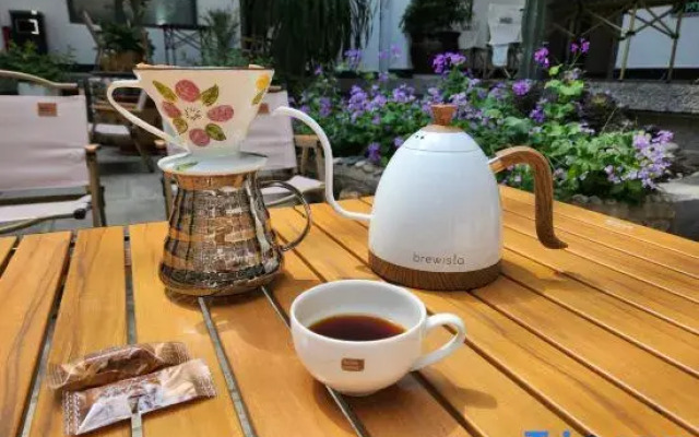 Nanshe Xiyi Garden courtyard view Holiday Hotel