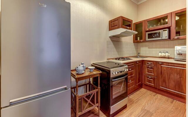 Апартаменты на набережной канале Грибоедова 25