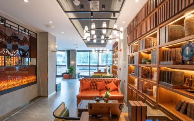 James Joyce Coffetel (Qingdao May Fourth Square)