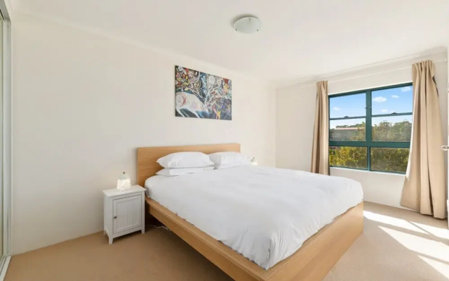 Spacious 3-bed With Alfresco Dining by Amenities