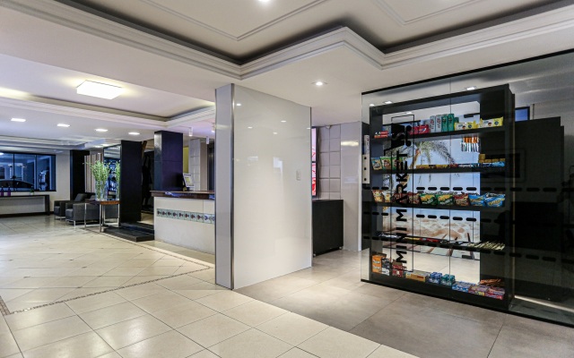 Sandri City Hotel